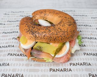 Bagel Salmón