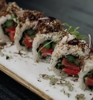 Uramaki Aburi Salmón  (8 Pzs.)