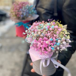 Квіткова композиція Райдужна гіпсофіла