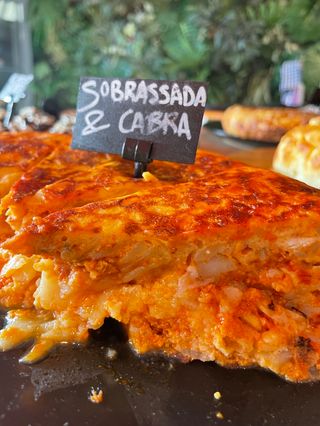 Big Sobrasada Y Cabra (Tortilla entera)