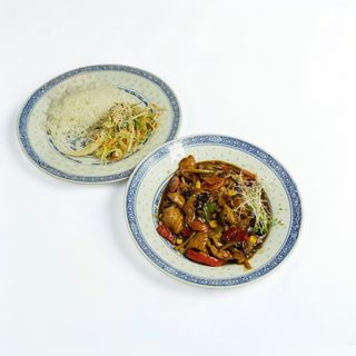 Wieprzowina w sosie teriyaki  		150g