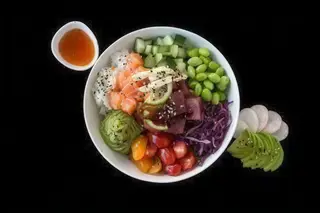 Poke salmão