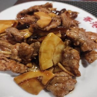 Pollo Con Bambú Y Setas Chinas