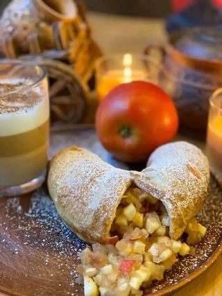 JABŁKO CYNAMON rogalik  Dostawa/Zam.