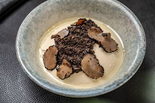 Humus cu trufe special