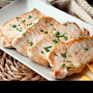 Lomo a la plancha con patatas fritas