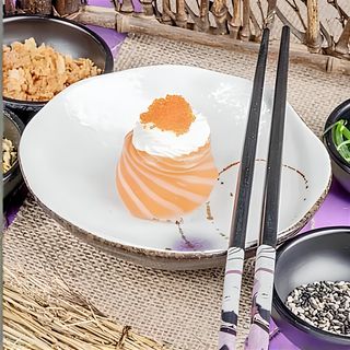 Gunkan salmone flowers