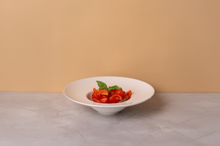 Pomodori pachino, olio, sale, pepe e basilico