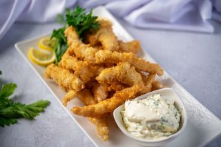 Палочки жаренного судака