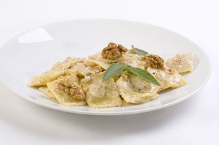 RAVIOLI SALSA DI NOCI 