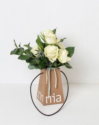 Little bag 6 rosas blancas san valentín 