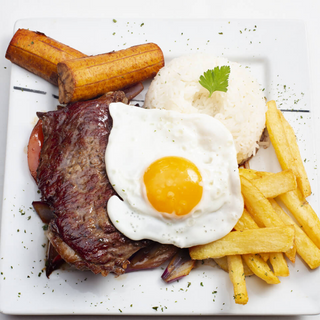 Bistec A Lo Pobre De Ternera