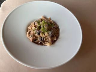 Паста  з телятиною та в'яленими томатами (300g)