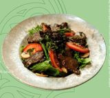 Теплый салат с кониной 