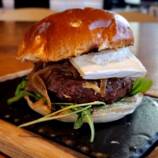 Hamburguesa de TXULETA "LA FINCA"