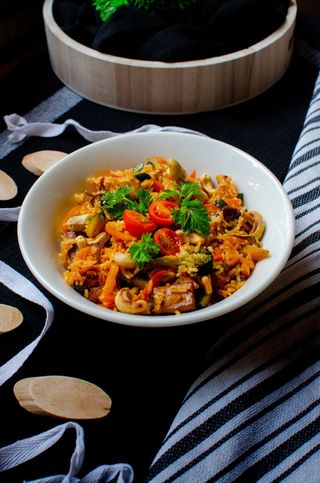 Fried rice s pikantnim wok povrćem