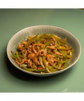 Cerdo Con Pimientos Verdes - 青椒肉丝
