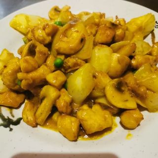 Pollo Con Salsa De Curry