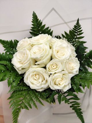 Ramo de 15 Rosas Brancas