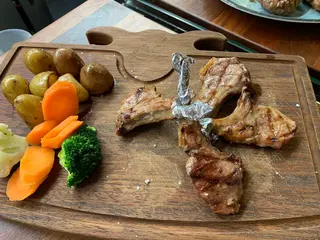 Агнешки котлети (350г)