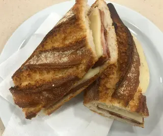 Bocadillo De Jamón Ibérico
