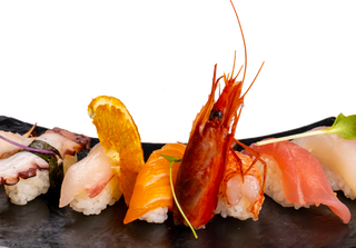 14. Nigiri misto 8 pezzi