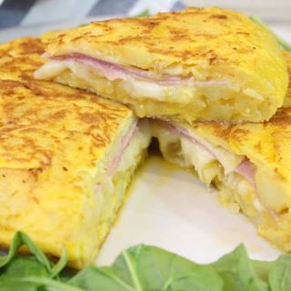 Tortilla de Jamón y Queso