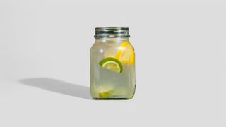 Limonadă cu soc (socată)