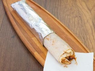 Chawarma Poulet XXL + Frites	