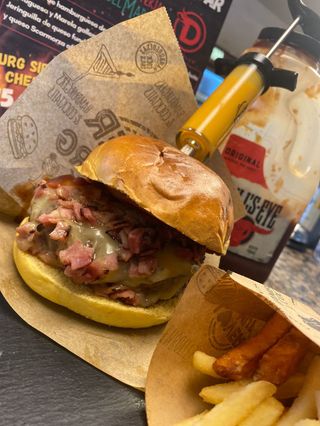 Hamburguesa Sirynge Cheddar