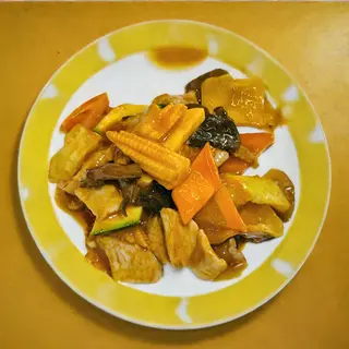 208 Manzo thai