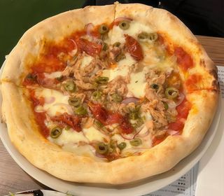 Pizza de atún (33 cm.)