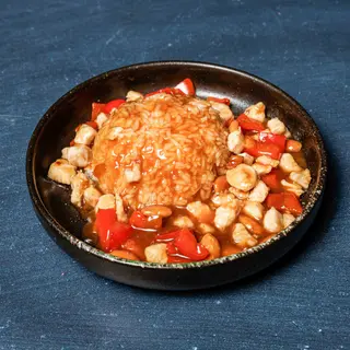 Pollo con mandorle