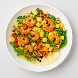 Salata od kozica s ananasom