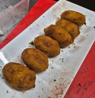 Croquetas De Cochino Negro (6 Uds.)