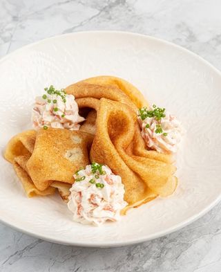 Блинчики с лососем 3 шт