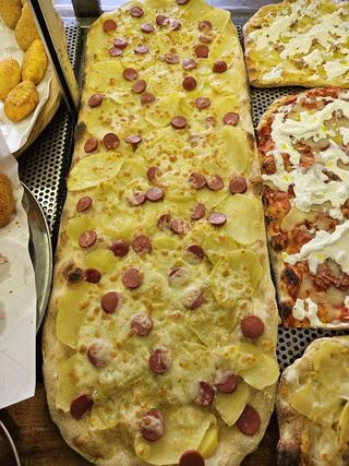 Würstel e patatine alla pala + Bevanda