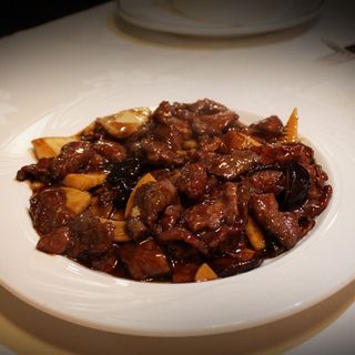 Ternera Con Bambú Y Setas