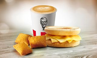 ყავა და ტოსტი ყველით + ყველიანი ბალიშები 3ც