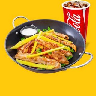 CRISPY CHICKEN & MANGO SALADAS MENU