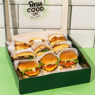9 mini burgers Box