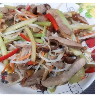 62.- Chop Suey De Pato