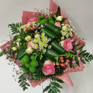 Bukiet kwiatowy "Lekki"