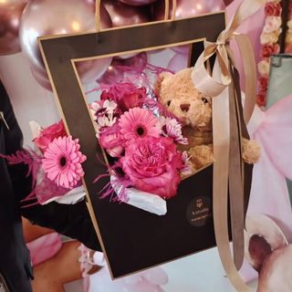 Torebka kwiatowa z misiem 