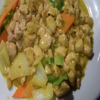 Pollo Con Curry
