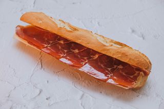 Bocadillo De Jamón Serrano Y Queso