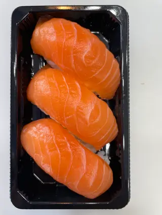 Shushi De Salmón (3 Pzs.)
