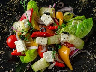 Салат грецький (200g)