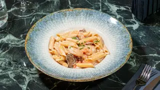 Penne cu creveți și porcini