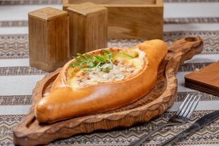 Хачапурі з лісовими грибами